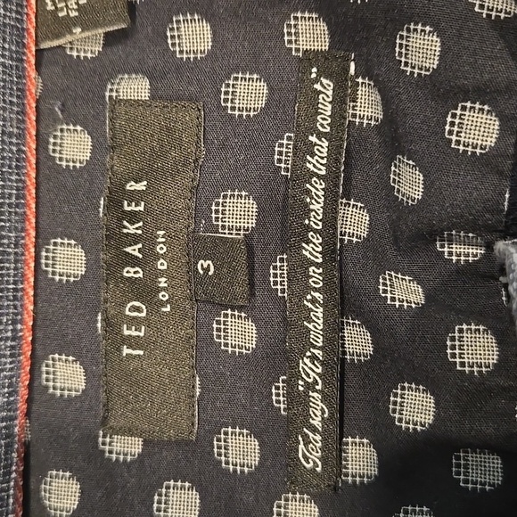 TED BAKER LONDON NAVY BLUE BUTTON DOWN SHIRT ACCENTED CUFFS. SIZE 3= SMALL. - Picture 3 of 9